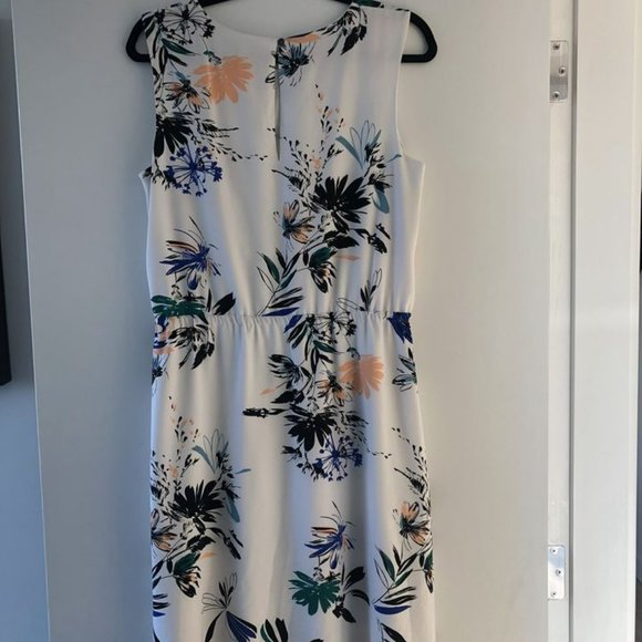 Floral Dress - Picture 2 of 3